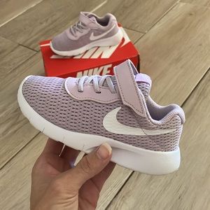 Nike toddler 9c